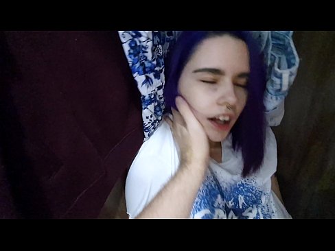 ❤️ Ketemu adhine ing lemari lan mbantu dheweke cum Saru ayu ing jv.xlxxporno.ru ❌